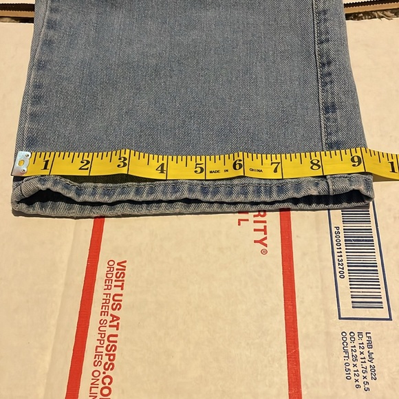 Kids Light Wash Denim w/ Bleached Hearts Design Wide Leg, size L - Picture 8 of 10